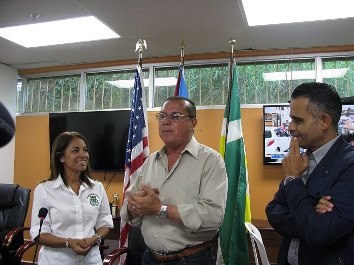 Municipio de Salinas hace entrega de suministros en Lajas y Ponce